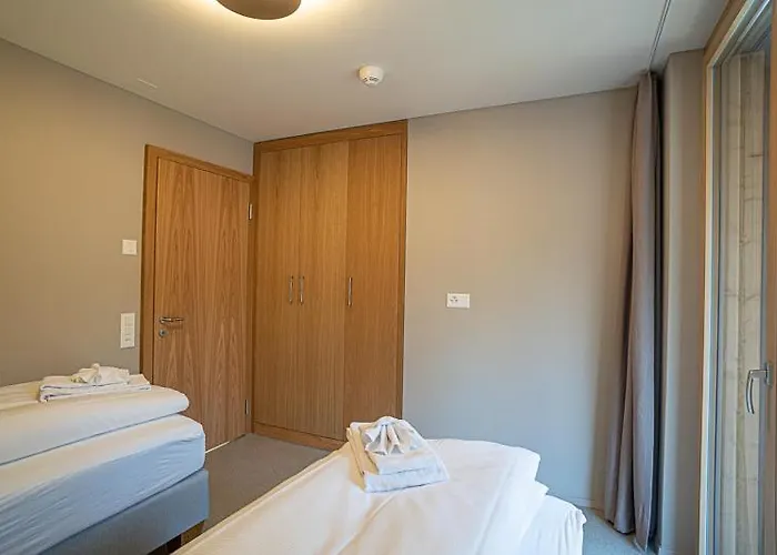 Edelweiss Stenna Cavorgia * Flims